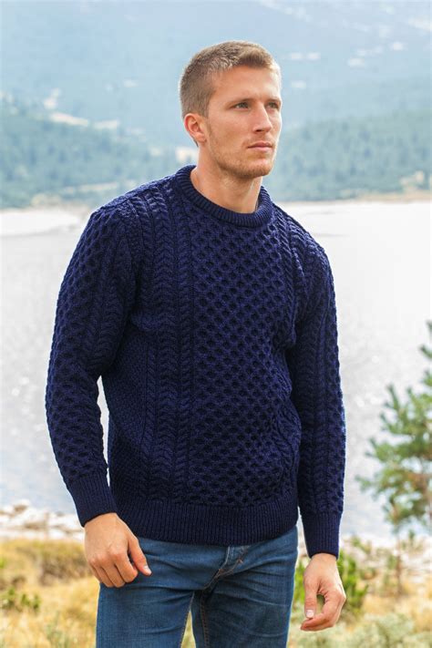 Mens cable knit sweater. Things To Know About Mens cable knit sweater. 